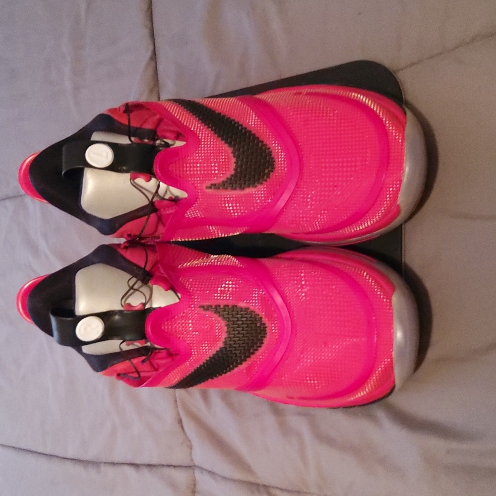 Nike Adapt BB  2.0 Auto Lacing